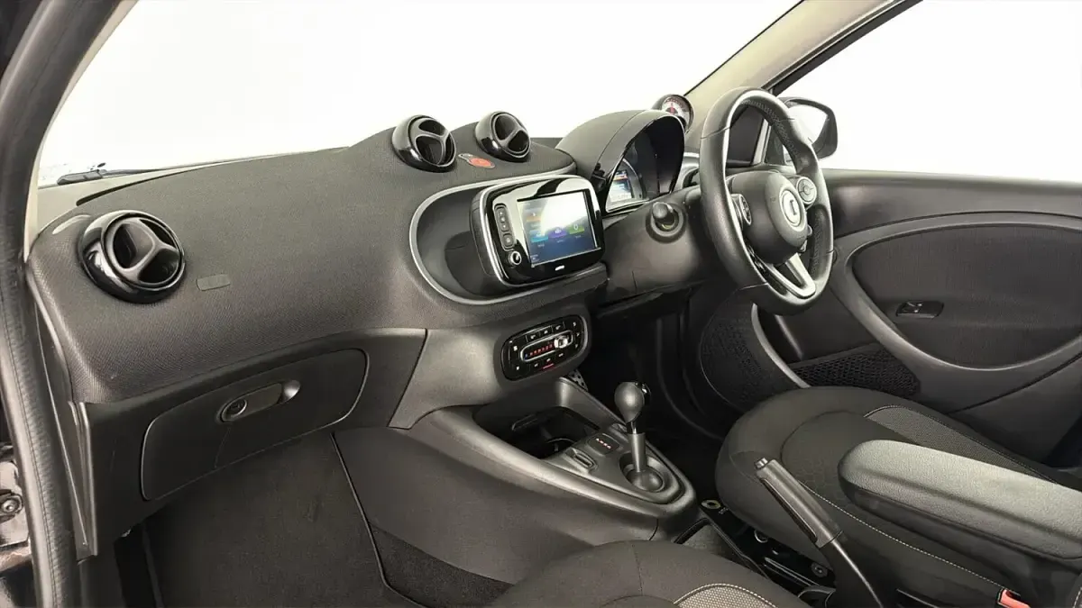 Used Smart ForFour Electric Drive Premium 60 kW (82 HP) 2020 Black Hatchback