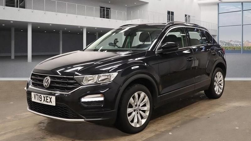 Usado VW T-Roc SE 150 HP (110 kW) 2019 Preto SUV