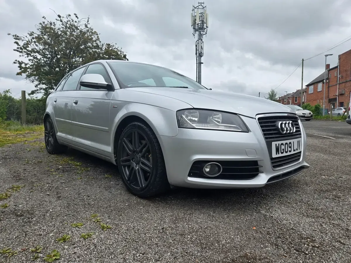 Used Audi A3 S-Line 170 HP (125 kW) 2009 Silver Hatchback
