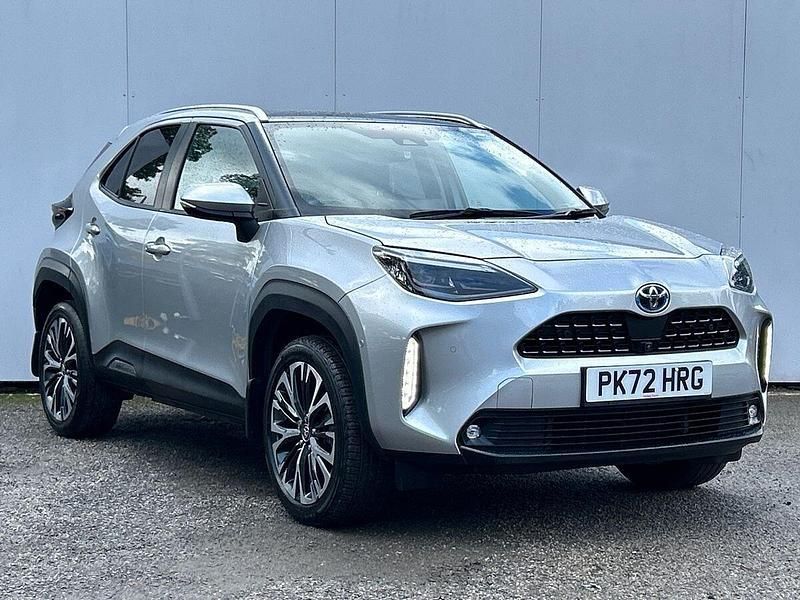 Silver Used 2022 Toyota Yaris Cross SUV | £22,848 (Fair price) - Image 1/4