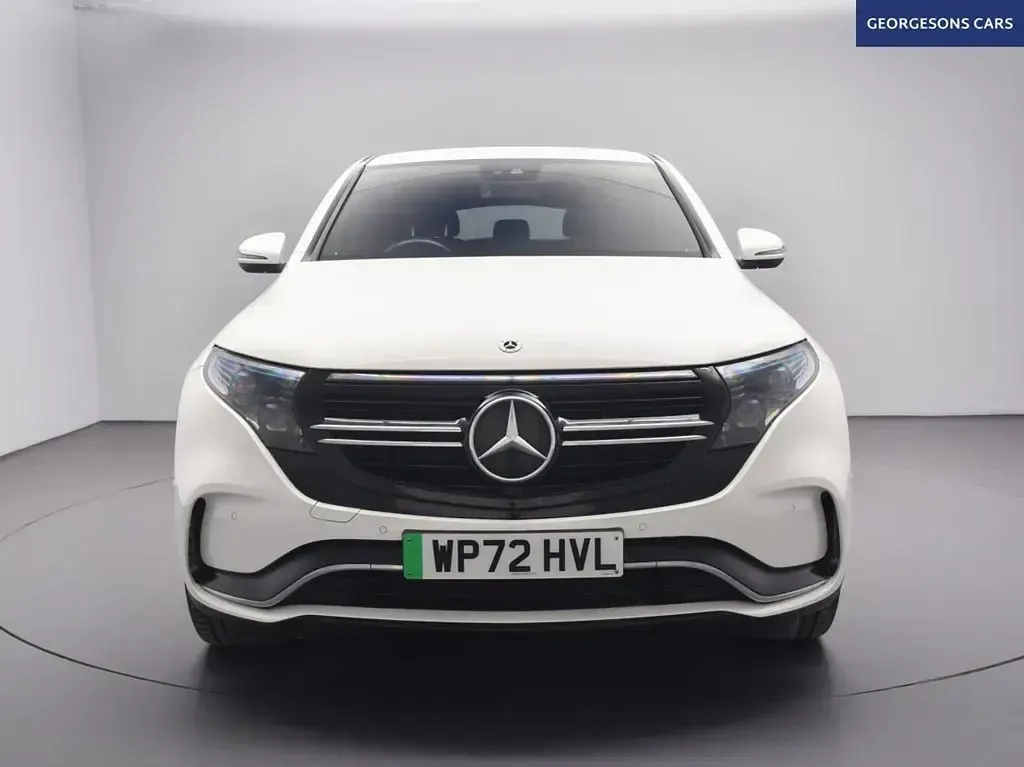 Usado Mercedes EQC400 AMG line 300 kW (408 HP) 2023 Branco SUV