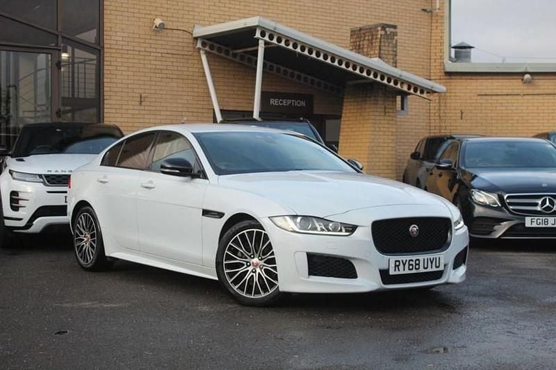 Used 2019 Jaguar XF Sportbrake Estate | £11,885 (Super price) - Image 1/1