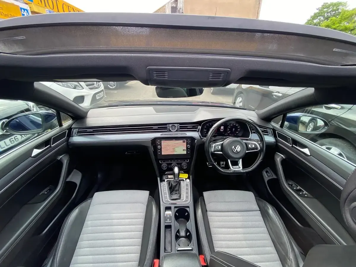 Used VW Passat R-line 2018 Blue Sedan