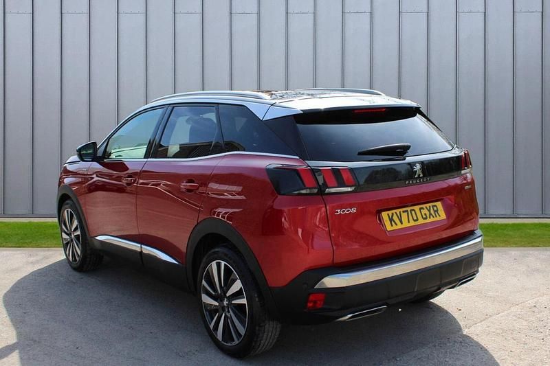 Used Peugeot 3008 Premium 129 HP (94 kW) 2020 Red SUV