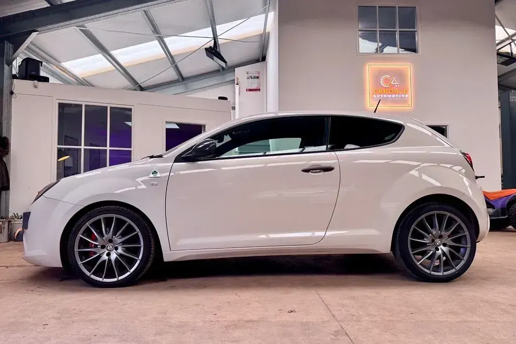 Used Alfa Romeo MiTo Quadrifoglio Verde 170 HP (125 kW) 2016 White Hatchback