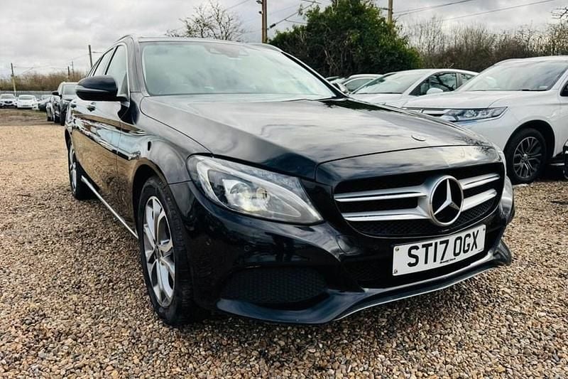 Used Mercedes C300 Premium 231 HP (169 kW) 2017 Black Estate