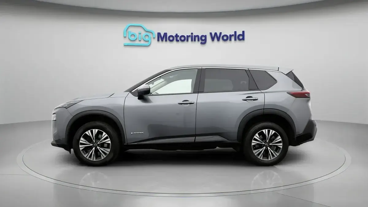 Used Nissan X-Trail N-Connecta 213 HP (156 kW) 2023 Grey SUV