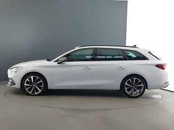 Used Seat Leon FR Sport 150 HP (110 kW) 2022 White Estate