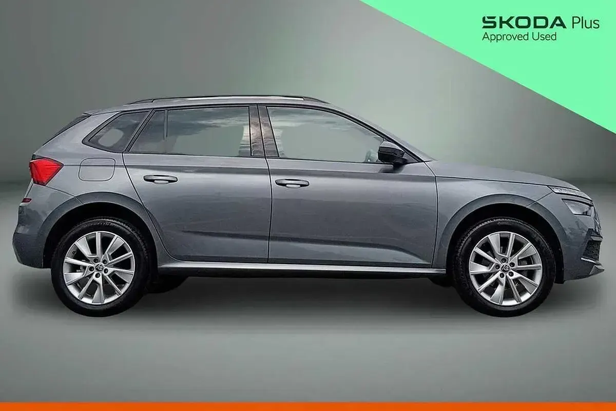 Used Skoda Kamiq SE Drive 81 HP (59 kW) 2023 Graphite grey metallic SUV