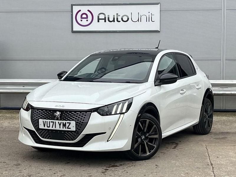 Used Peugeot 208 Premium 131 HP (96 kW) 2021 White Hatchback