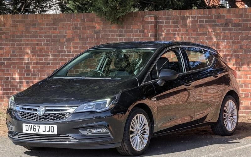 Used Vauxhall Astra Elite 150 HP (110 kW) 2017 Hatchback