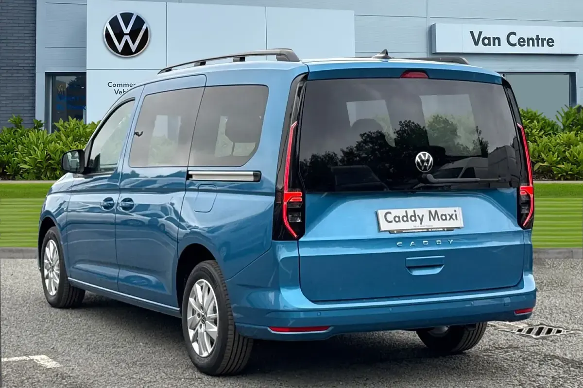 New VW Caddy Maxi S 122 HP (89 kW) 2026 Blue MPV