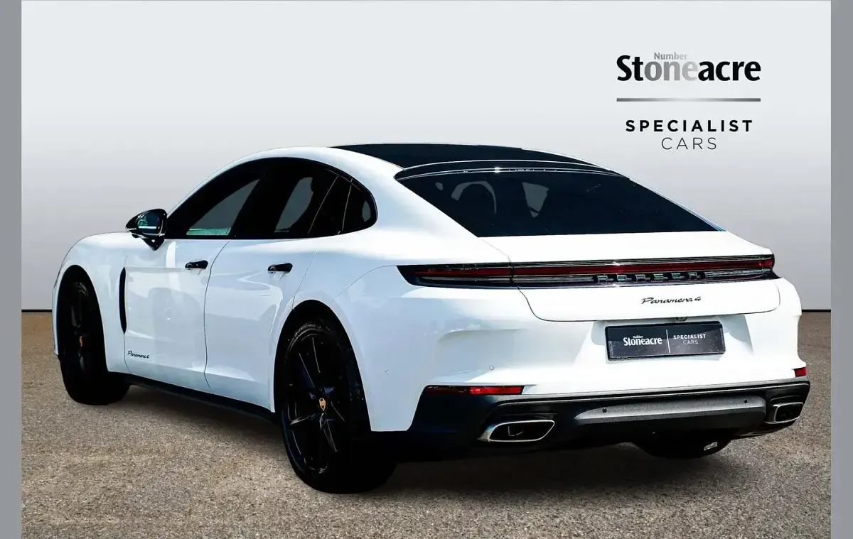 Used Porsche Panamera 353 HP (259 kW) 2026 White Hatchback