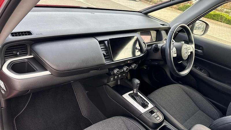 Used Honda Jazz Hybrid 109 HP (80 kW) 2021 Red Hatchback