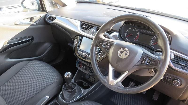 Usado Vauxhall Corsa 2017 Cinzento Citadino