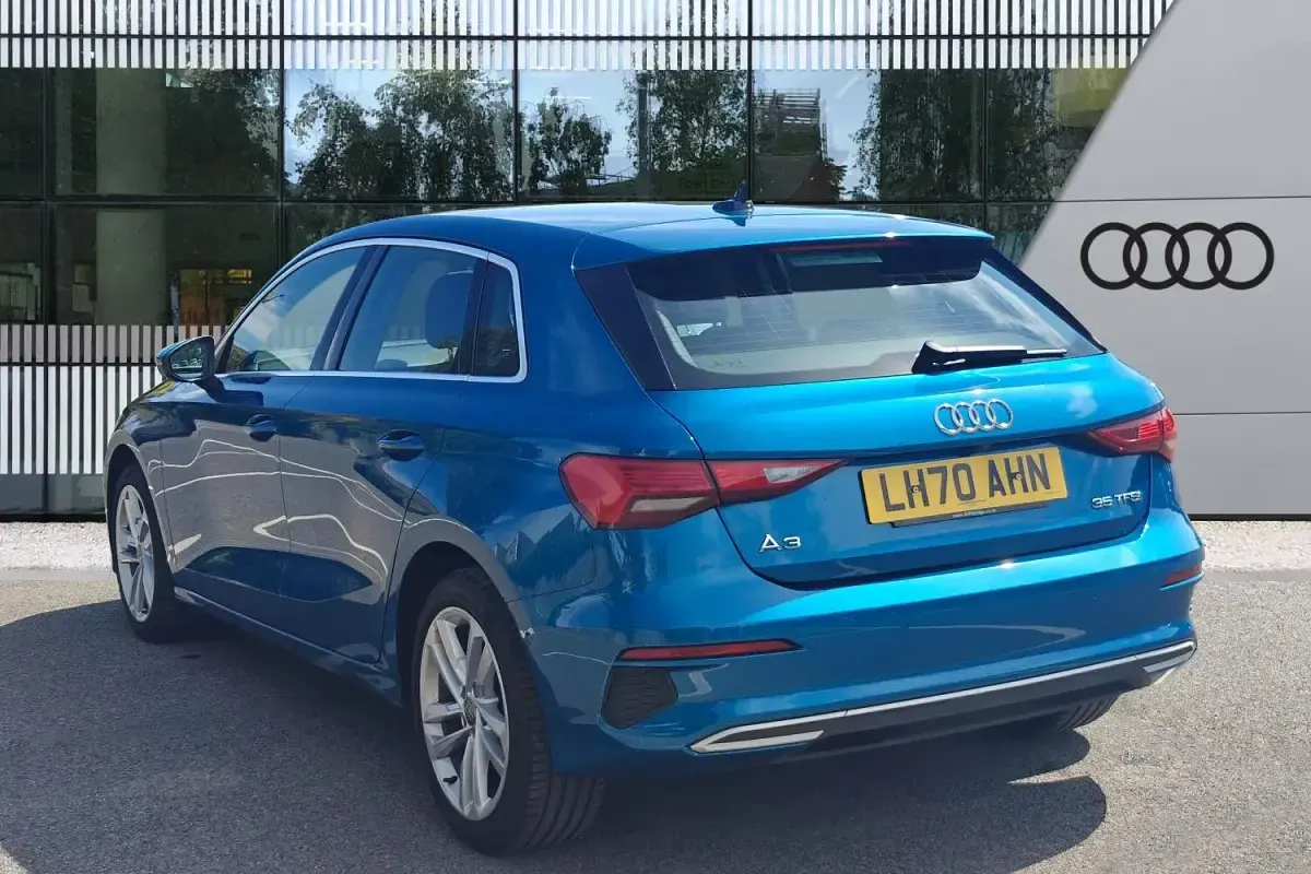 Used Audi A3 Sportback Sport 150 HP (110 kW) 2020 Blue Hatchback