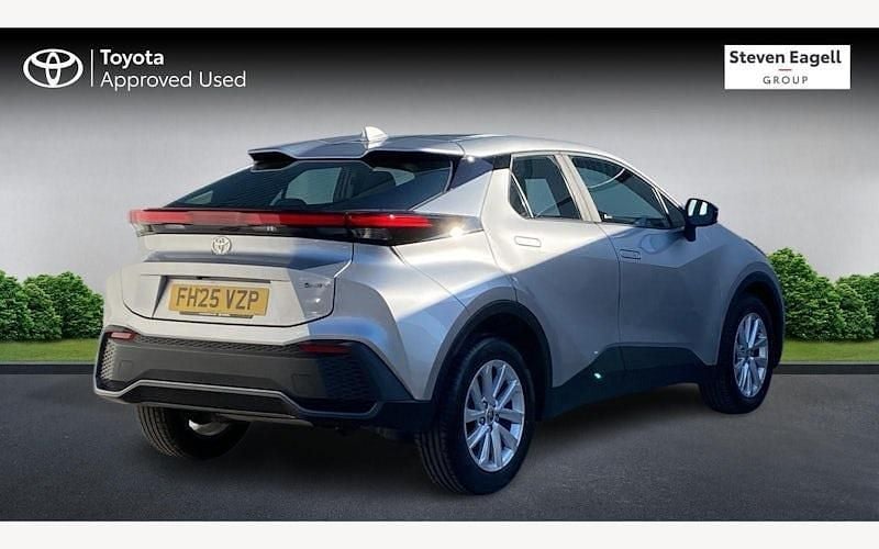 Used Toyota C-HR 140 HP (102 kW) 2026 SUV