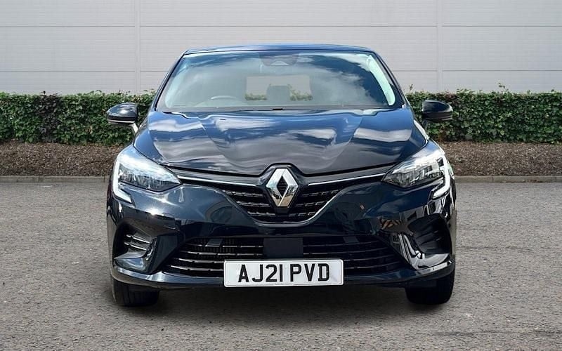 Used Renault Clio V Iconic 90 HP (66 kW) 2021 Black Hatchback
