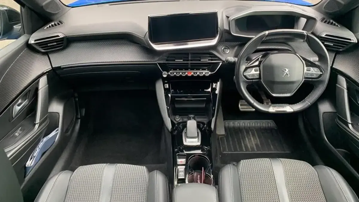 Second-hand Peugeot e-208 GT 98 kW (134 CP) 2021 Albastru Hatchback