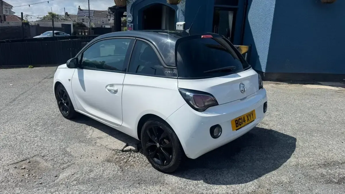 Begagnad Vauxhall Adam Jam 2014 Vit Halvkombi
