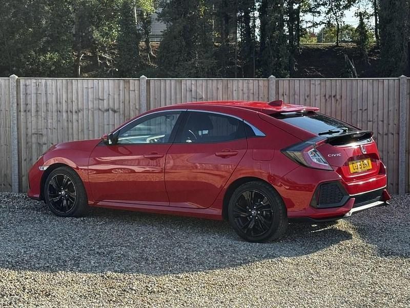 Used Honda Civic SR 120 HP (88 kW) 2019 Red Hatchback
