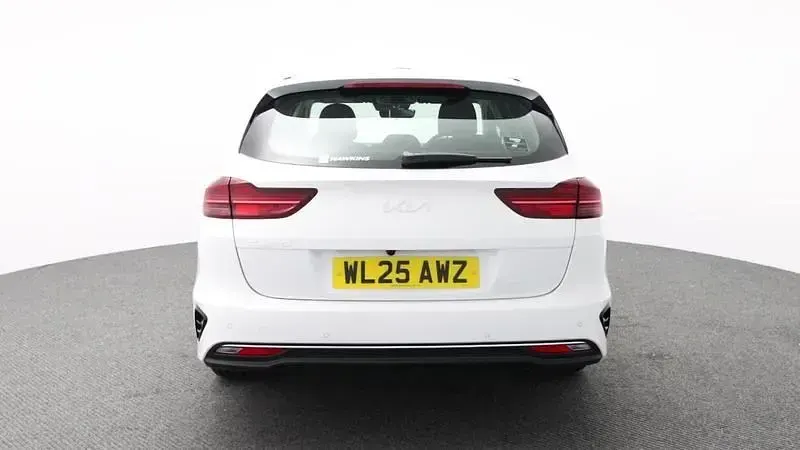 Nowe Kia Ceed 138 KM (101 kW) 2025 Biały Hatchback