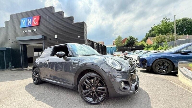 Grey Used 2018 Mini Cooper S Hatch Hatchback | £10,991 (Expensive) - Image 1/4