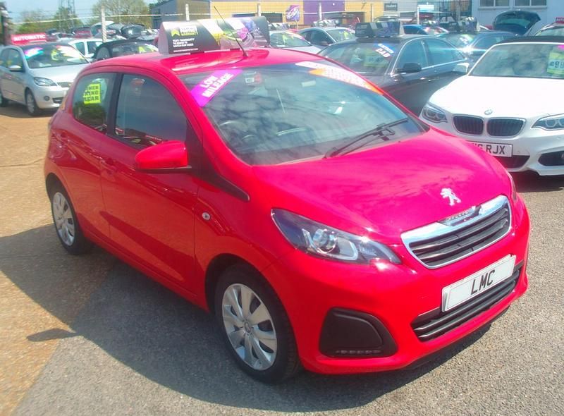 Begagnad Peugeot 108 Active 2018 Röd Halvkombi