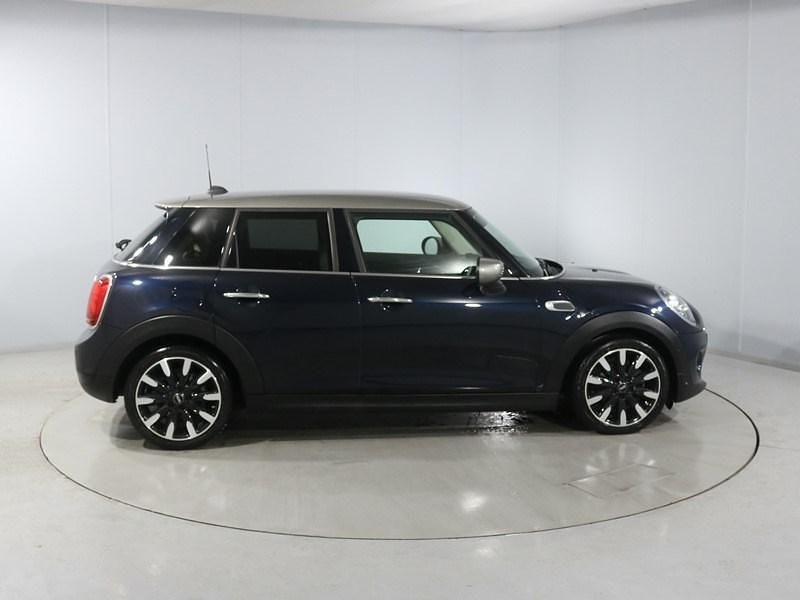 Used Mini Cooper Exclusive 134 HP (98 kW) 2020 Black Hatchback