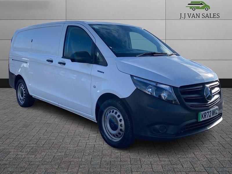 Used Mercedes e-Vito Progressive 85 kW (116 HP) 2022 White MPV