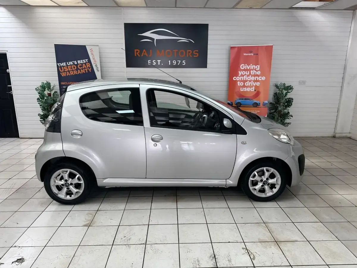 Used Citroën C1 68 HP (50 kW) 2014 Grey Hatchback
