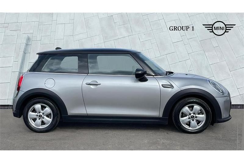 Used Mini Cooper Classic 136 HP (100 kW) 2023 Melting silver iii Hatchback