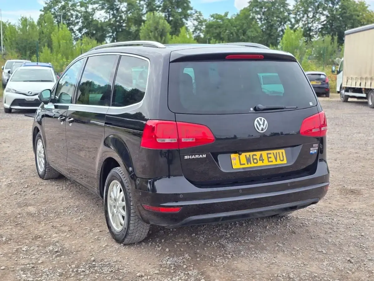 Begagnad VW Sharan SE 2014 Svart Minibuss