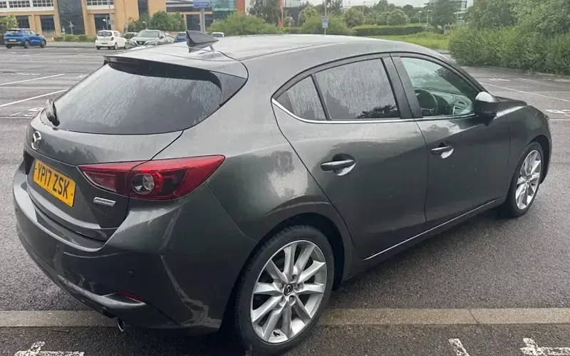 Used Mazda 3 Inclusive 120 HP (88 kW) 2016 Grey Hatchback