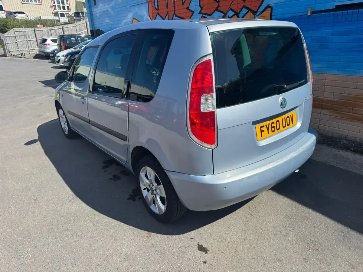Gebraucht Skoda Roomster SE 105 PS (77 kW) 2010 Blau Van / Kleinbus