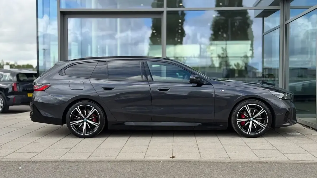 Used BMW 530e M Sport 295 HP (216 kW) 2024 Grey Estate