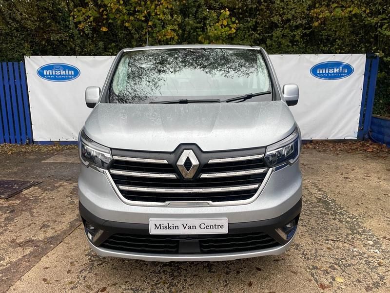 Used Renault Trafic 2023 Grey MPV