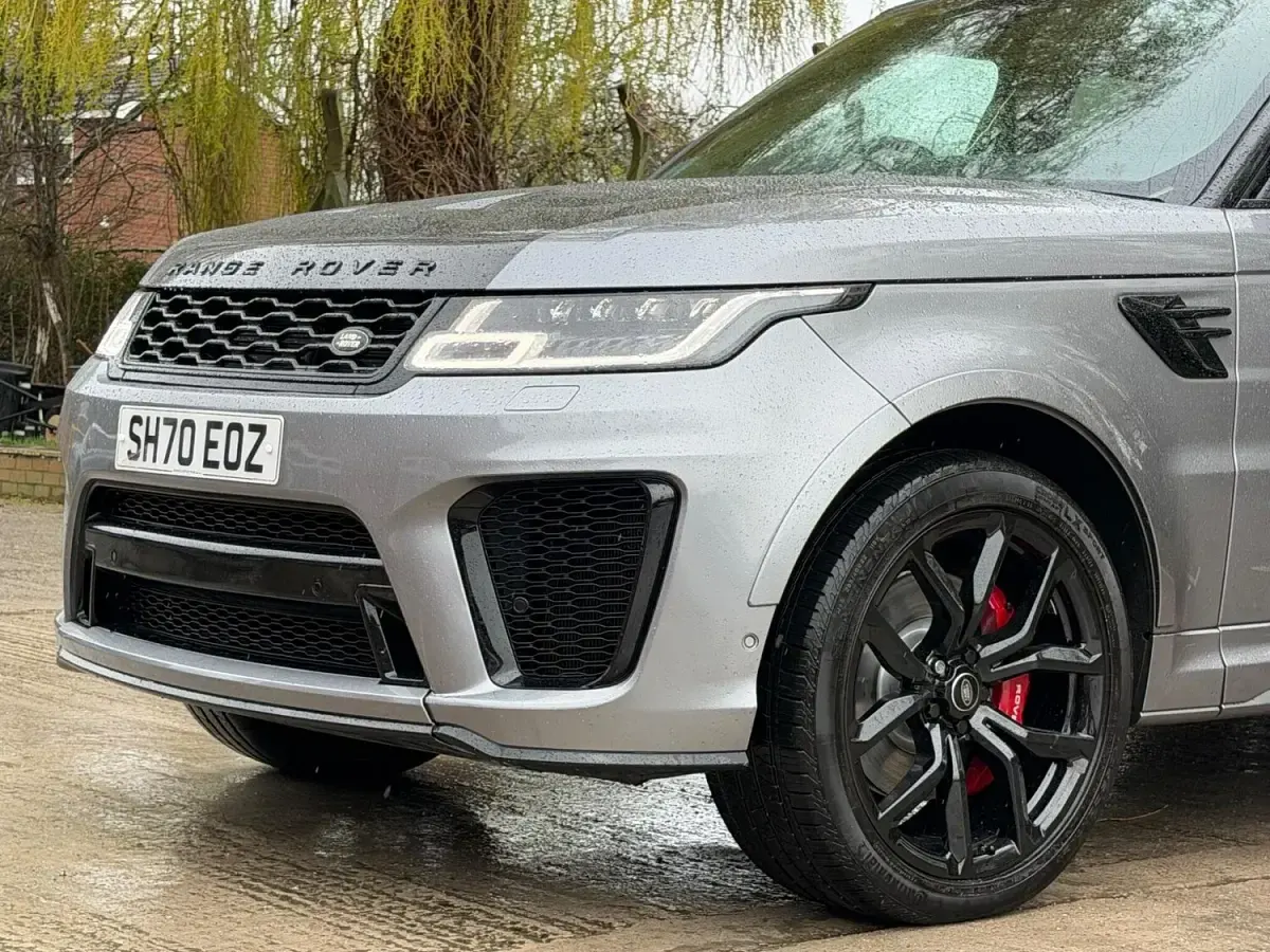 Second-hand Land Rover Range Rover Sport SVR 575 CP (422 kW) 2020 Gri SUV