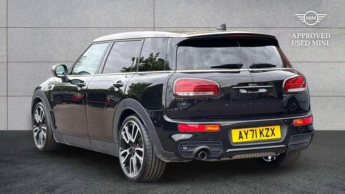 Usado Mini Cooper Clubman 136 CV (100 kW) 2021 Negro Familiar