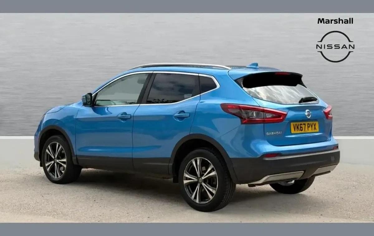 Used Nissan Qashqai N-Connecta 108 HP (79 kW) 2017 Blue SUV