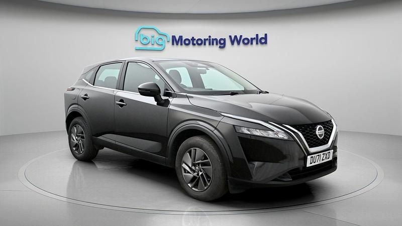Used Nissan Qashqai Acenta Premium 156 HP (114 kW) 2021 Black SUV