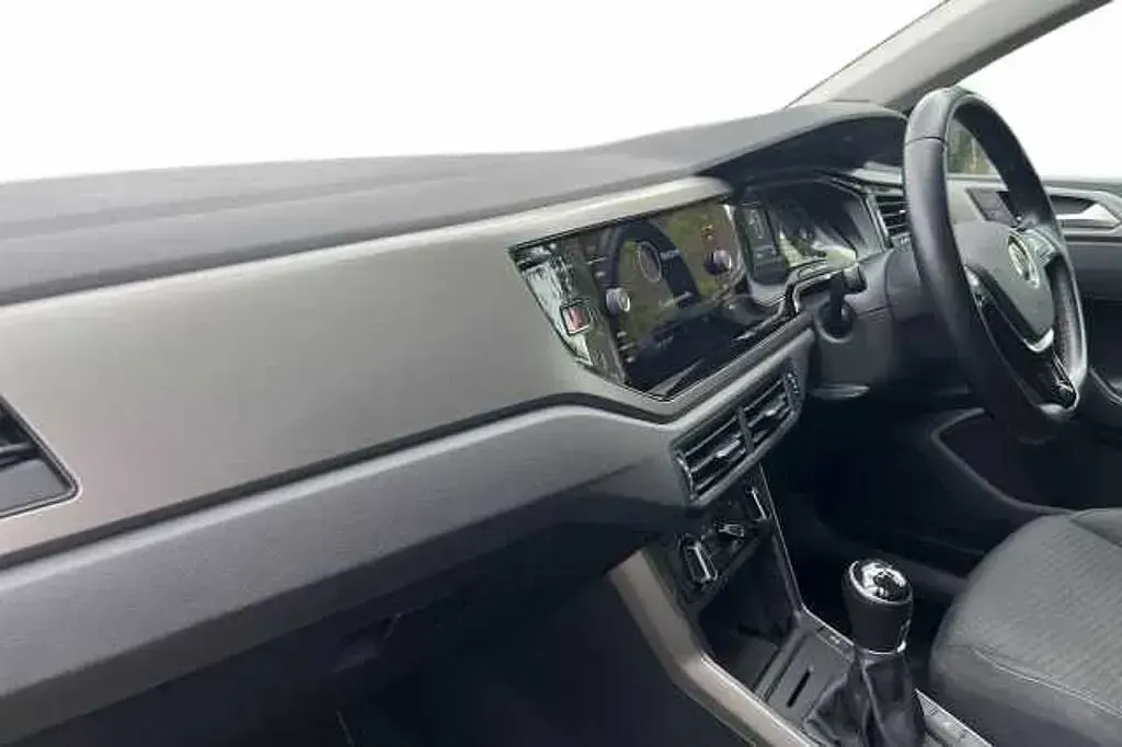 Used VW Polo Match 80 HP (58 kW) 2021 Silver Hatchback