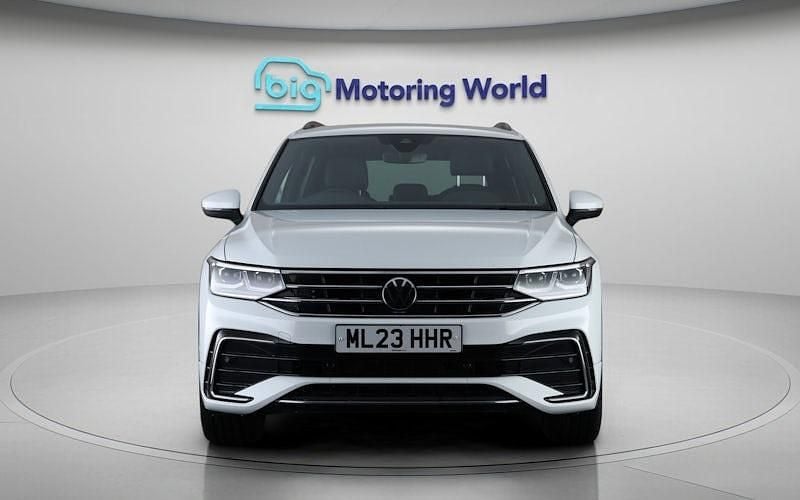 Used VW Tiguan R-line 150 HP (110 kW) 2023 White SUV
