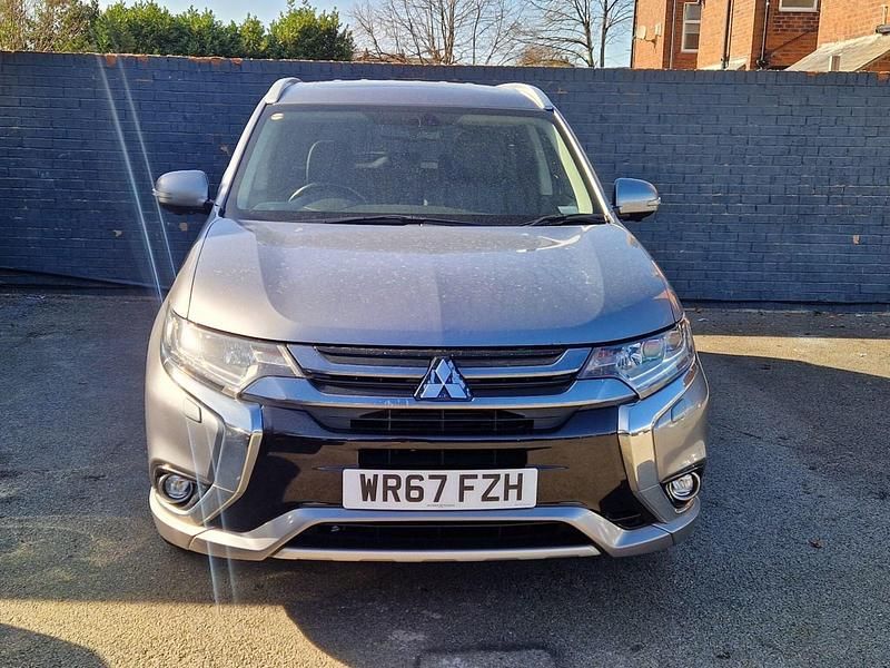 Used Mitsubishi Outlander P-HEV 2017 Grey Estate