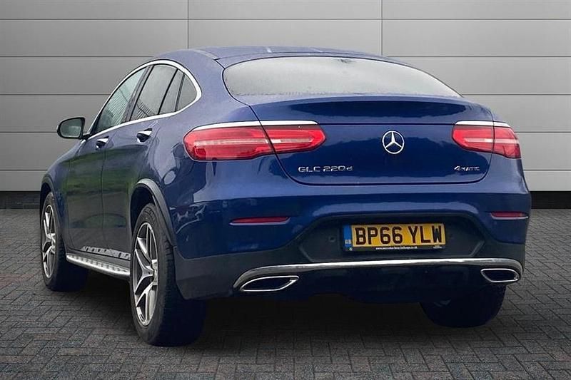 Used Mercedes GLC220 AMG Line Premium 170 HP (125 kW) 2016 Brilliant blue Coupe