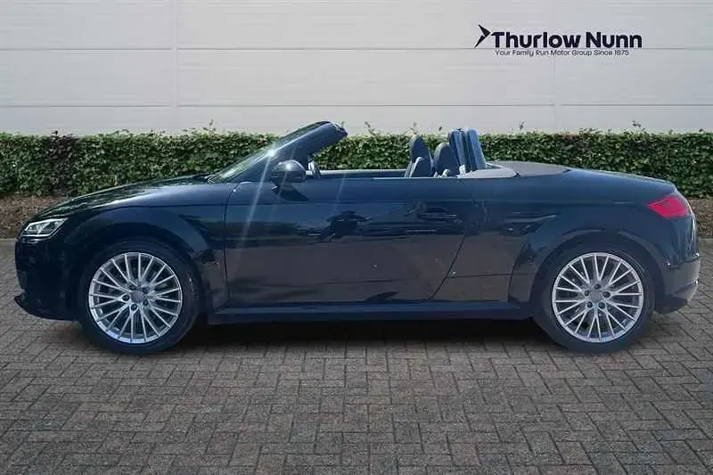 Usado Audi TT Roadster Sport 180 HP (132 kW) 2017 Preto Cabrios