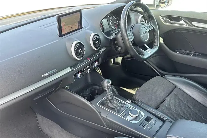 Used Audi A3 S-Line 150 HP (110 kW) 2019 White Sedan