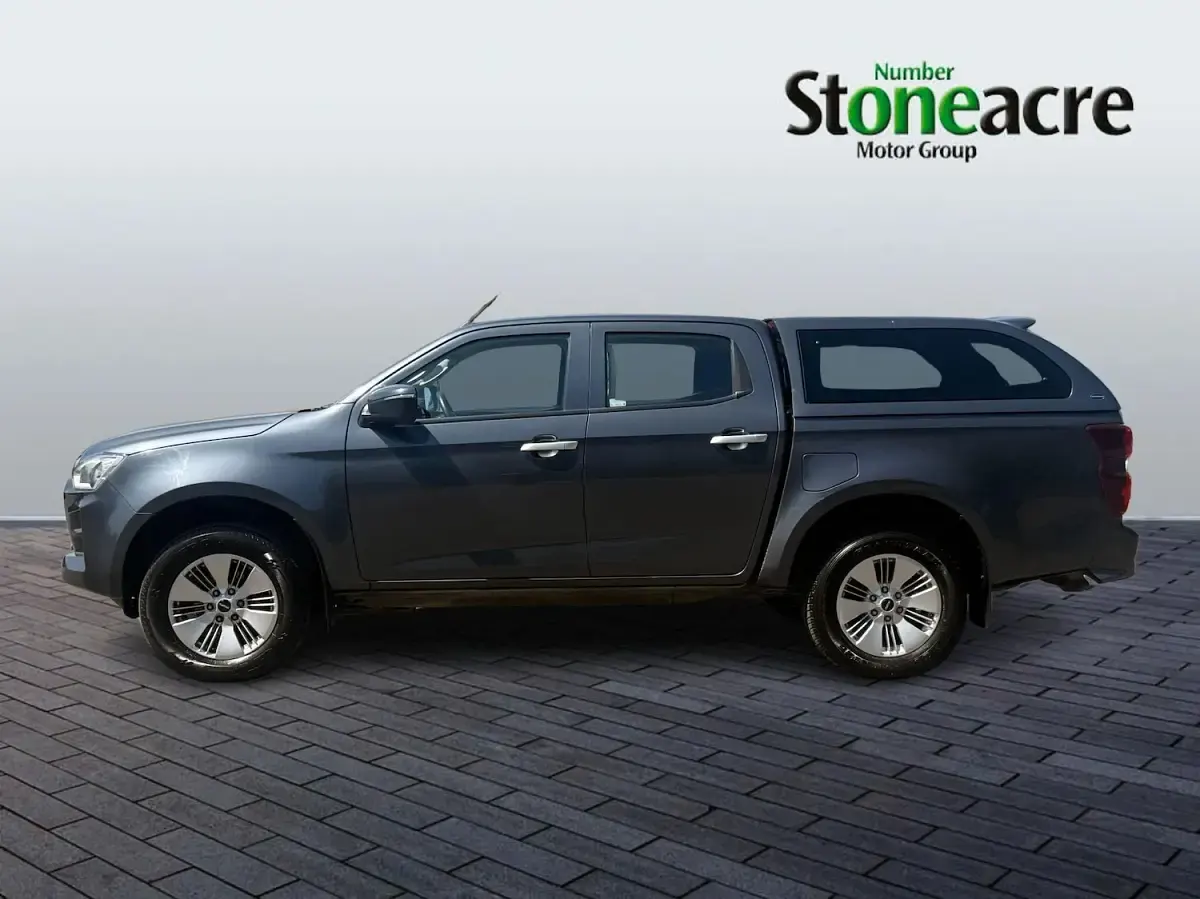 Used Isuzu D-Max 164 HP (120 kW) 2023 Grey Pickup