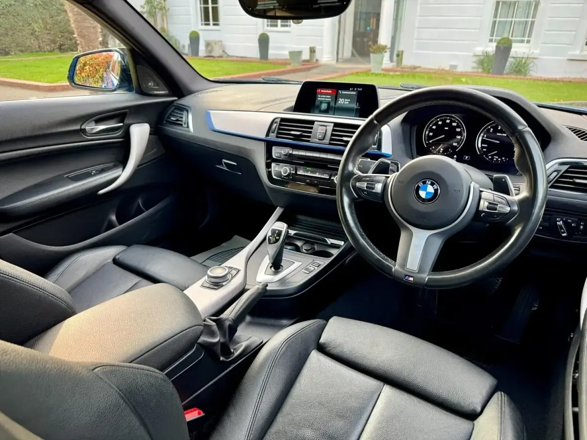 Used BMW 120 Efficient Dynamics 184 HP (135 kW) 2019 Blue Hatchback