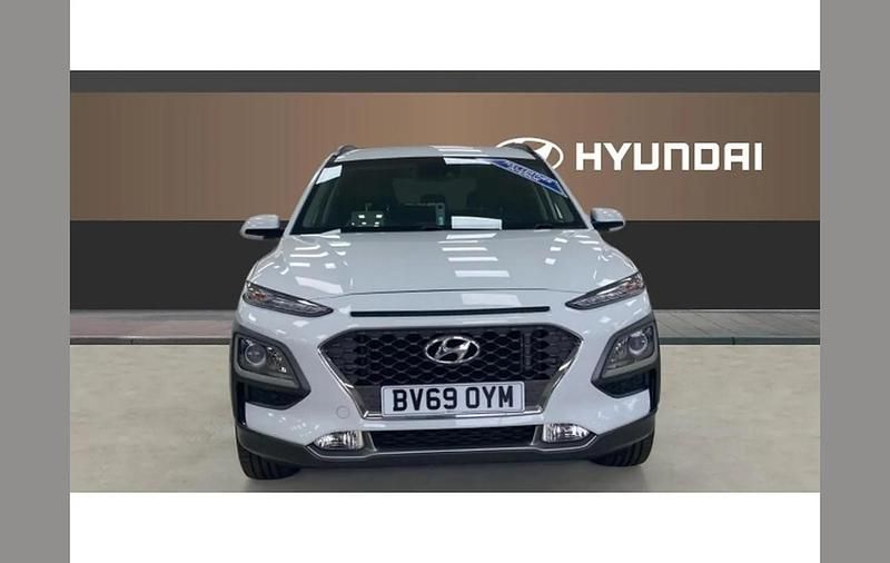 Used Hyundai Kona Premium SE 117 HP (86 kW) 2019 White SUV